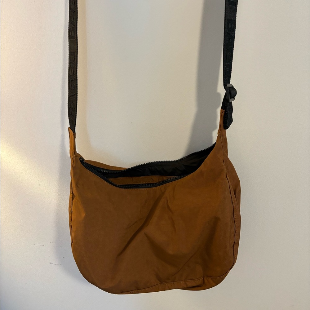 Baggu Brown Medium Crescent Bag